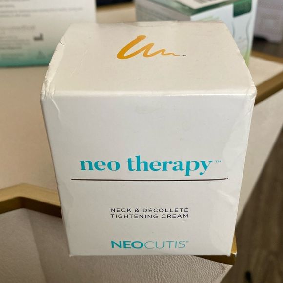 Neocutis Skincare Neocutis Neo Therapy Neck Decollete Tightening